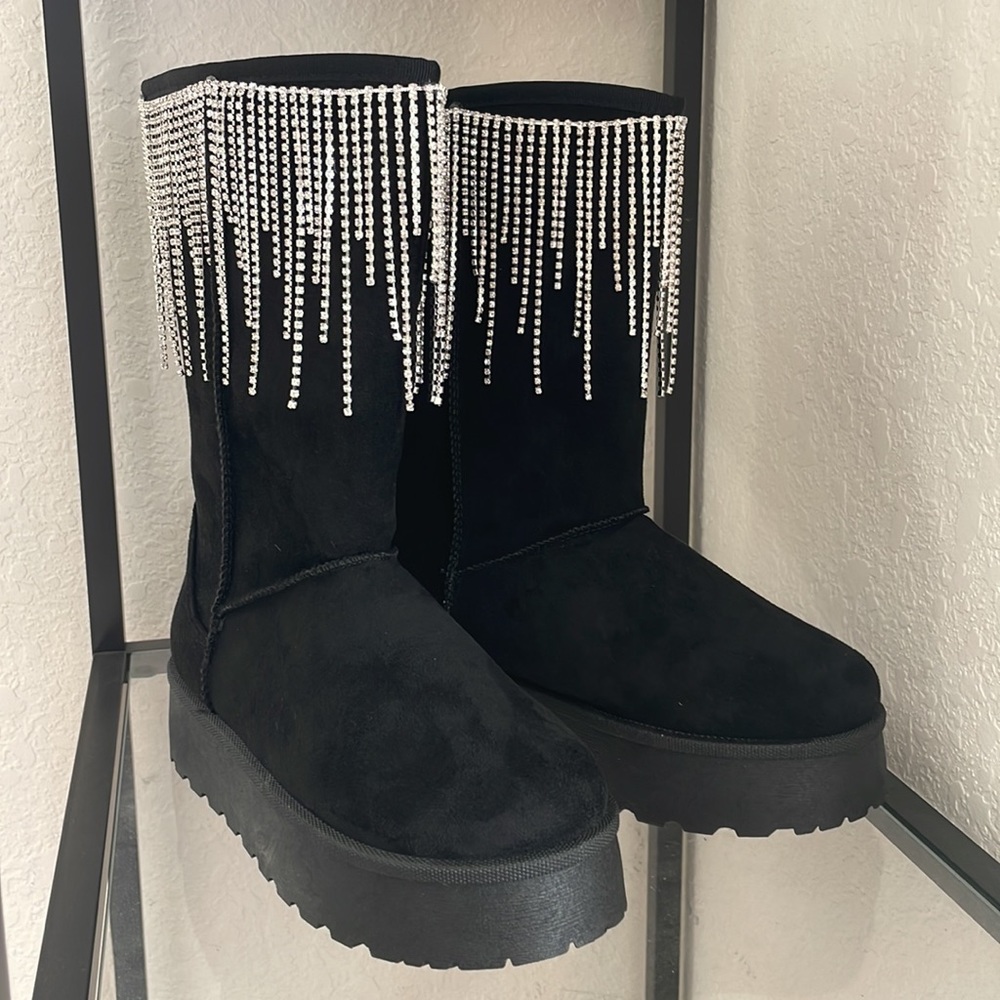 Rhinestone tessle boots